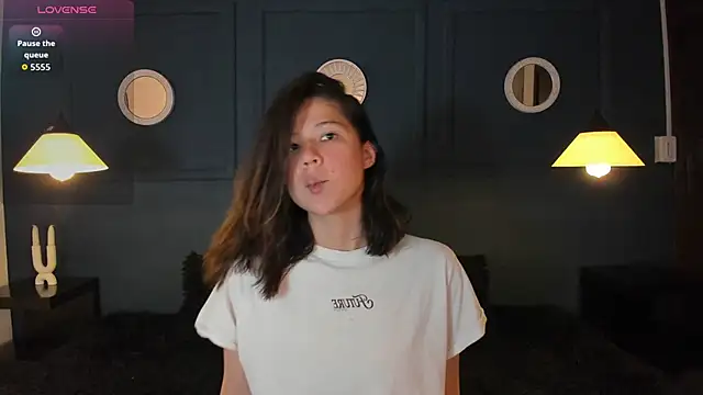 Skyy bloom online show from March 2026 01:39:02 PM