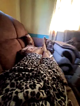 Snapshot of LIMAKATS0 chatting on November 2025 08:17:01 AM LIMAKATS0 online show from November 2025 08:17:01 AM