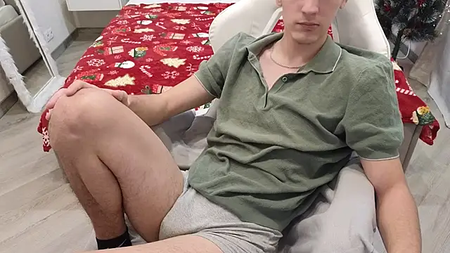 MoonlinSkinn online show from December 2025 08:08:01 AM