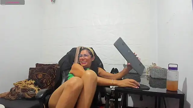 Miss clarepocahose online show from July 2026 11:06:02 PM