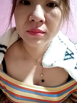 Lily-ross22 online show from November 2025 11:51:02 PM