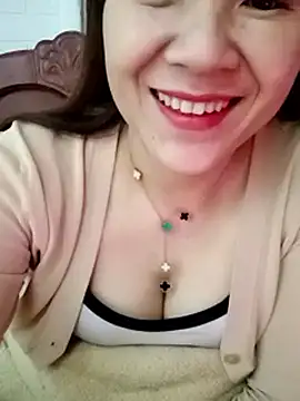 Lily-ross22 online show from February 2026 06:28:01 AM