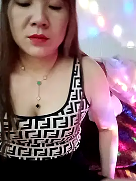 Lily-ross22 online show from February 2026 04:29:01 PM