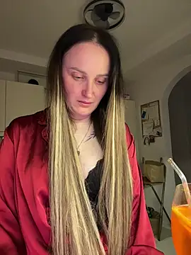 TomilaSi online show from March 2026 11:11:02 PM