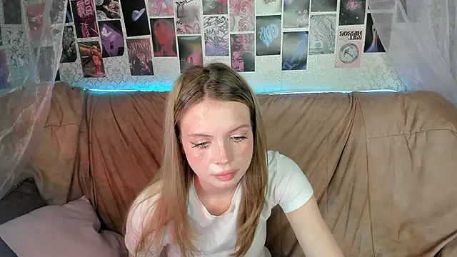 AlysaMeow online show from May 2026 07:34:02 PM