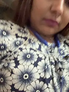 Tamil Smiley Queen online show from January 2026 06:23:01 PM