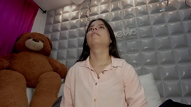 Snapshot of sol-angel chatting on February 2026 03:52:02 PM sol-angel online show from February 2026 03:52:02 PM