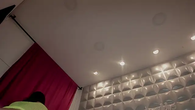 Snapshot of sol-angel chatting on February 2026 04:08:01 PM sol-angel online show from February 2026 04:08:01 PM