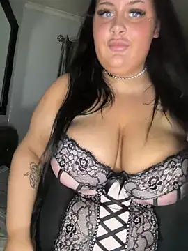 CurvyAyla online show from December 2025 10:29:02 PM