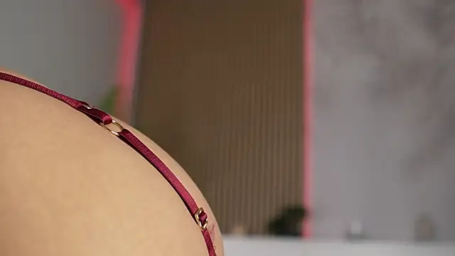 Jessy Cruz  online show from December 2025 05:45:02 AM