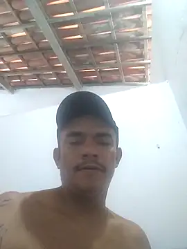 Snapshot of WellingtonOficial chatting on November 2025 11:21:02 AM WellingtonOficial online show from November 2025 11:21:02 AM