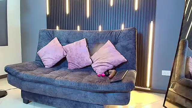 scarlett aviebby online show from January 2026 01:26:02 PM