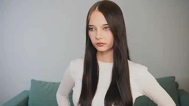 MaryannaOrgan online show from December 2025 05:09:01 PM