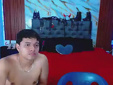 Meryandcris online show from December 2025 06:29:02 AM