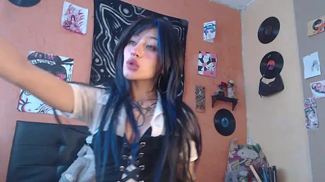 Snapshot of Layla_quinn chatting on July 2026 02:22:02 PM Layla quinn online show from July 2026 02:22:02 PM