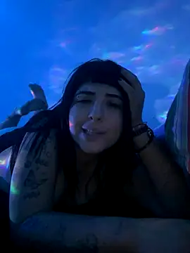 Snapshot of lolamuamua chatting on November 2025 10:15:01 AM lolamuamua online show from November 2025 10:15:01 AM