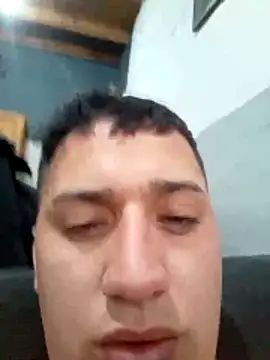 Snapshot of Alvarezz0202 chatting on May 2026 06:02:02 PM Alvarezz0202 online show from May 2026 06:02:02 PM