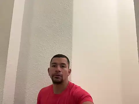 esleider12 online show from December 2025 11:36:02 AM