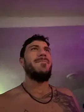 DaddysBoyToy423 online show from November 2025 08:53:01 PM