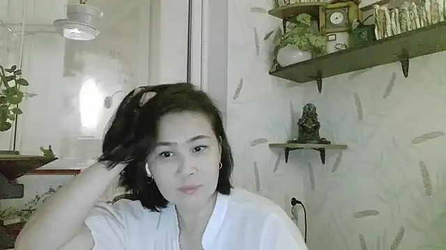 Snapshot of Nettie_Allie chatting on February 2026 03:08:01 PM Nettie Allie online show from February 2026 03:08:01 PM