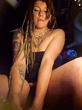 Horny hippie online show from February 2025 06:10:02 AM