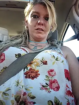 Snapshot of Horny_hippie chatting on February 2026 07:54:02 PM Horny hippie online show from February 2026 07:54:02 PM