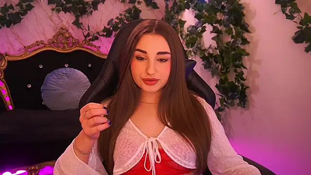 NaomiBaae online show from December 2025 02:26:01 PM