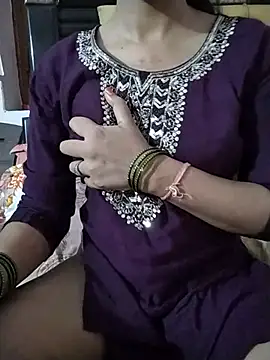Snapshot of RASHMI_SHARMA9 chatting on July 2026 05:51:02 PM RASHMI SHARMA9 online show from July 2026 05:51:02 PM