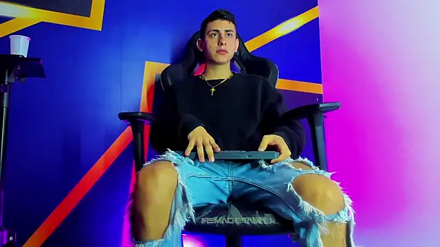 twink scott  online show from November 2025 04:27:01 AM