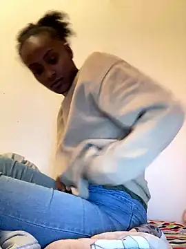    Hannah    online show from January 2026 02:47:02 AM