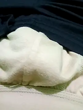 ilyblys online show from December 2025 06:24:02 PM