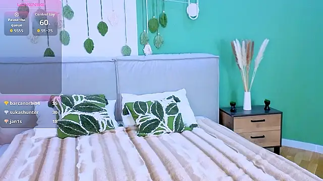 Snapshot of Danielle_Eddwards chatting on February 2026 02:32:02 PM Danielle Eddwards online show from February 2026 02:32:02 PM