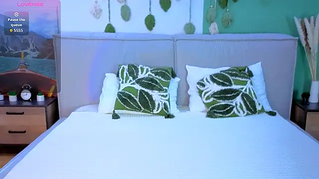 Snapshot of Danielle_Eddwards chatting on February 2026 02:46:01 PM Danielle Eddwards online show from February 2026 02:46:01 PM