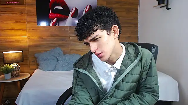 Michaelkoiv online show from March 2026 11:35:01 AM