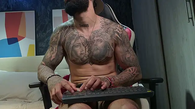 RomanFury online show from November 2025 12:35:01 AM