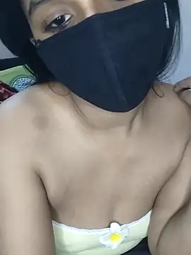 your-Mia07 online show from November 2025 03:58:01 PM