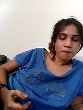 Snapshot of Miss-Perfection chatting on May 2026 12:32:02 PM Miss-Perfection online show from May 2026 12:32:02 PM