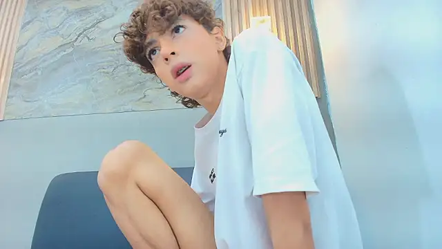 CRISS ALLEN1 online show from February 2026 12:59:02 PM