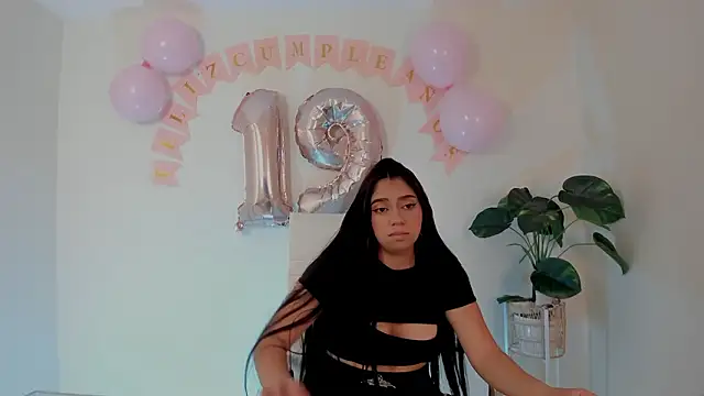 Snapshot of luna_cute__ chatting on February 2026 02:07:01 PM luna cute online show from February 2026 02:07:01 PM