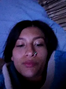 Roslin-nix2 online show from November 2025 02:23:01 AM