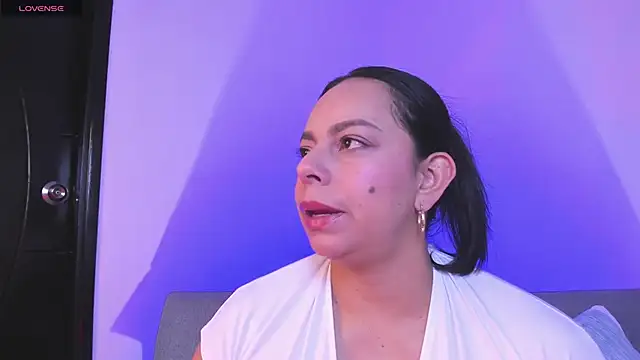 jimena chic1 online show from March 2026 02:01:01 PM