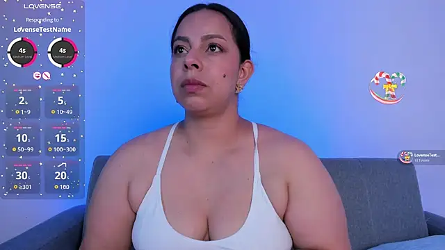 Snapshot of jimena_chic1 chatting on June 2026 04:31:01 PM jimena chic1 online show from June 2026 04:31:01 PM