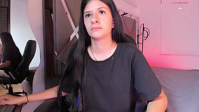 ZafiraNavarro online show from December 2025 11:56:01 PM