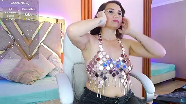 Alexa Murphy  online show from January 2026 01:37:02 PM