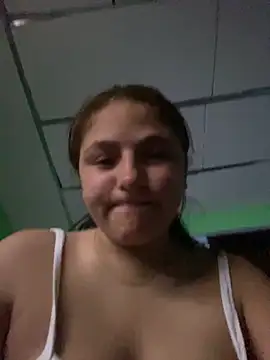 Snapshot of Emily_milk_1 chatting on June 2026 06:05:02 AM Emily milk 1 online show from June 2026 06:05:02 AM