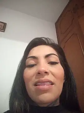 leidhy online show from November 2025 08:44:01 PM