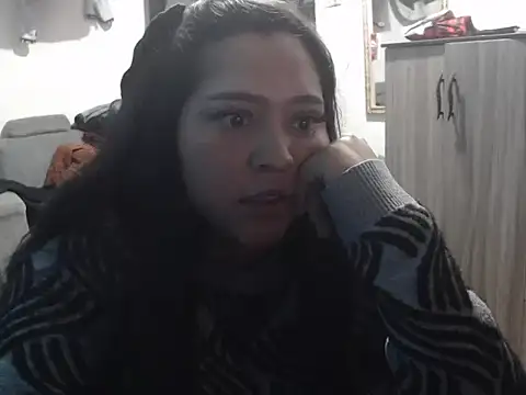 Snapshot of Renatta_Sweet chatting on May 2026 07:45:02 PM Renatta Sweet online show from May 2026 07:45:02 PM