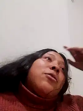 Snapshot of Renatta_Sweet chatting on August 2026 06:27:01 AM Renatta Sweet online show from August 2026 06:27:01 AM