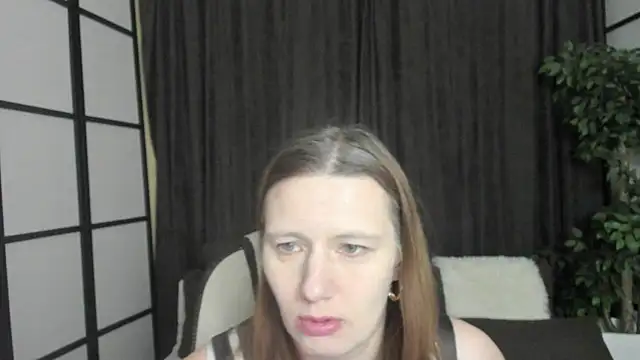 KathrineMeyer online show from December 2025 02:06:02 AM