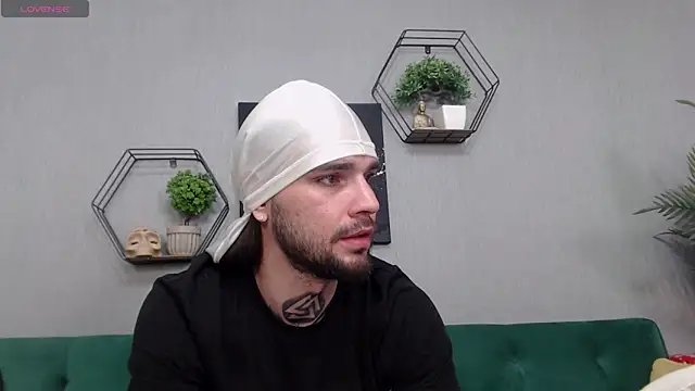 KaneHunter online show from April 2026 03:51:01 PM